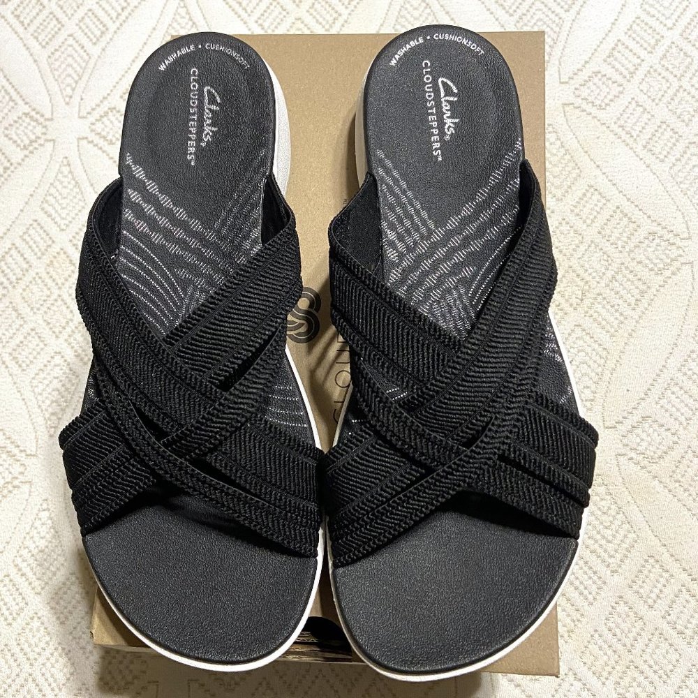 NWT Clarks Cloudsteppers Mira Isle Black & White Sandals Size 8.5M